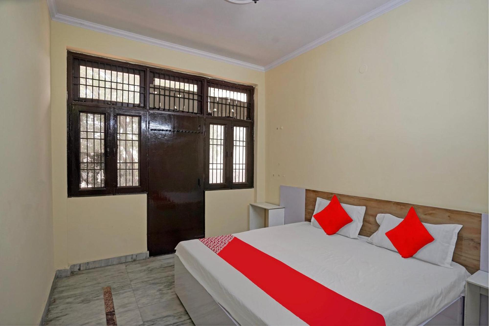 Hotel O 81617 The Pacific Hotel غازي أباد المظهر الخارجي الصورة